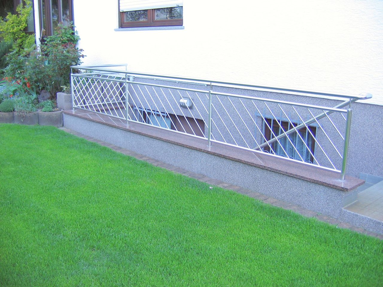 EA09